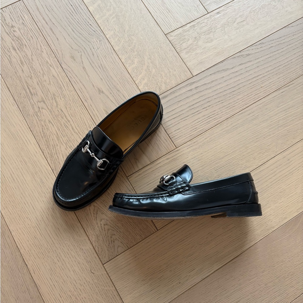Gucci Black Leather Loafers with Silver Hardware